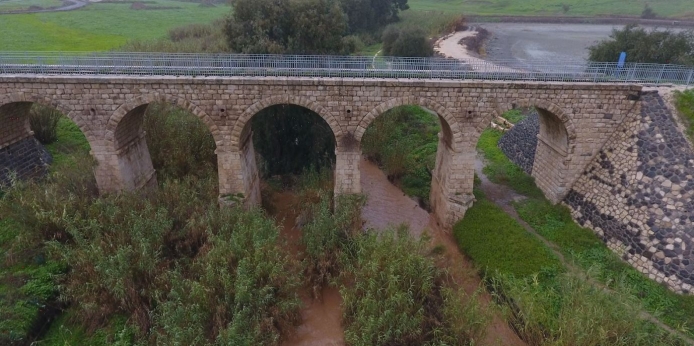 דרך נוף גאון הירדן , גשר הישנה