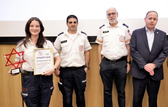 מצטיינת מרחב שרון במד