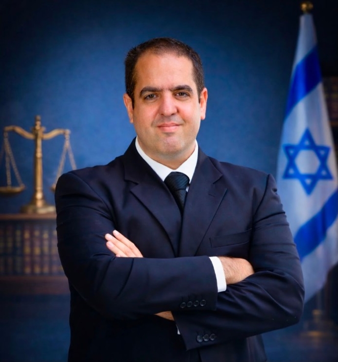 עו"ד לביא נעים, מומחה לדיני משפחה וגירושין. צילום: רפי בן חקון