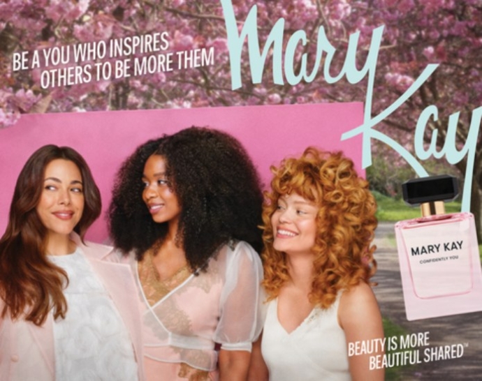 קמפיין Beauty Is More Beautiful Shared של מרי קיי. צילום: Mary Kay Inc