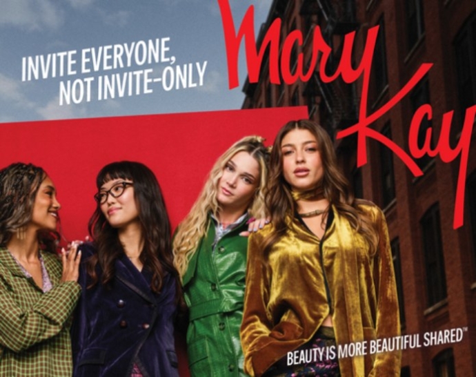 קמפיין Beauty Is More Beautiful Shared של מרי קיי. צילום: Mary Kay Inc