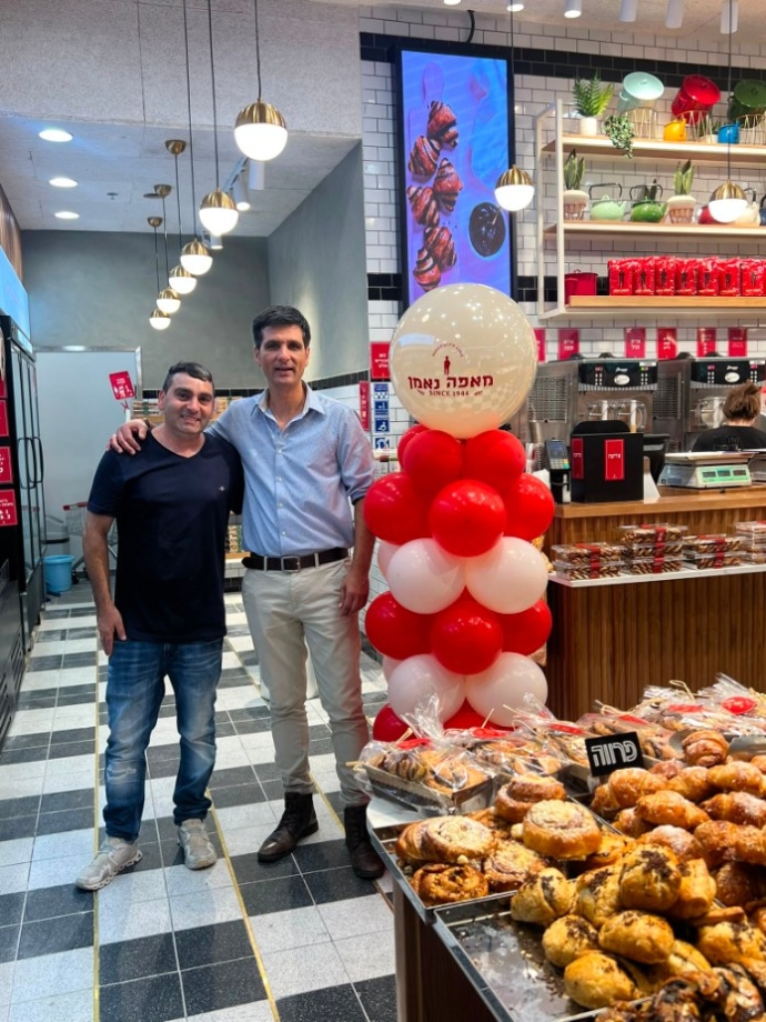 מימין: בן דבש ויניב רוחם. צילום: יח
