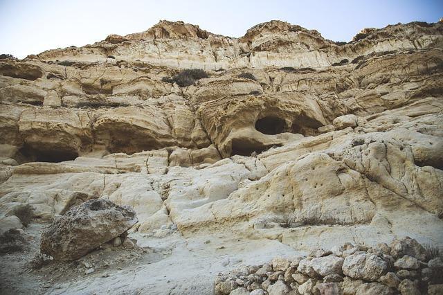 תגלית נדירה ומסקרנת נחשפה בסוף השבוע ע"י מטיילים בבור מים בשפלת יהודה. צילום: אילוסטרציה