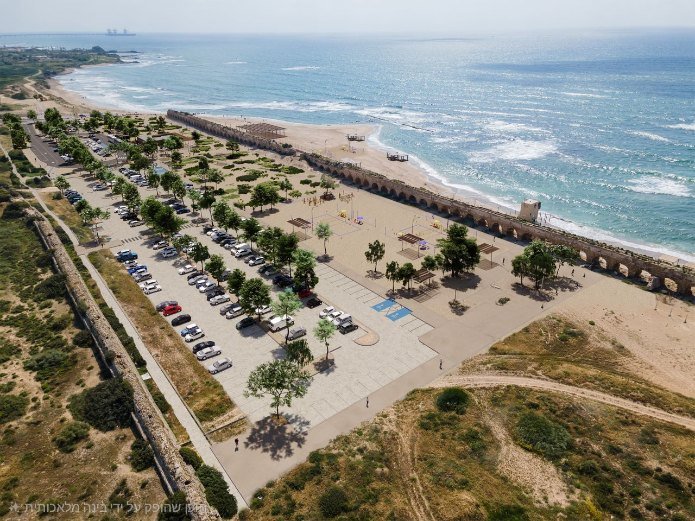 הדמיית חוף אמת המים (האקוודוקט) בקיסריה לאחר השדרוג | צילום: מילר בלום תכנון סביבתי בע"מ