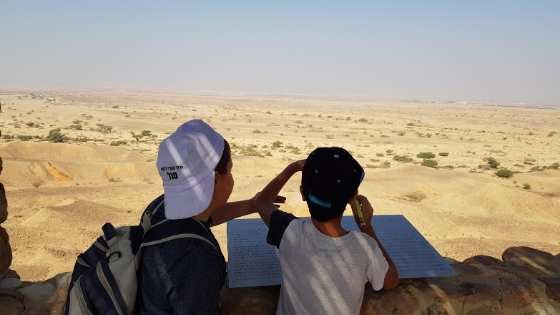 פעילות חינוכית בשטח בערבה התיכונה. צילום: חממת הערבה