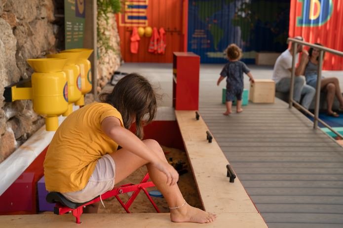 "משחקים בנמל" – חצר משחקים במוזיאון הימי הלאומי | צילום: ג'ני כצנר