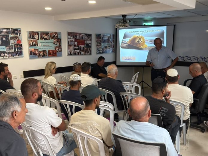 כנס ההסברה בנושא תקנות הבטיחות החדשות שקיים ארגון הקבלנים בנגב | צילום: באדיבות ארגון הקבלנים בנגב