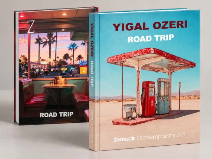 ספר האמן החדש של יגאל עוזרי, ROAD TRIP, שיושק בערב הפתיחה (צילום: ירון הרמתי)