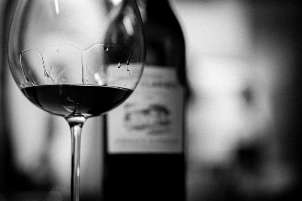 red wine | צילום: Elijah Cobb באתר PEXELS