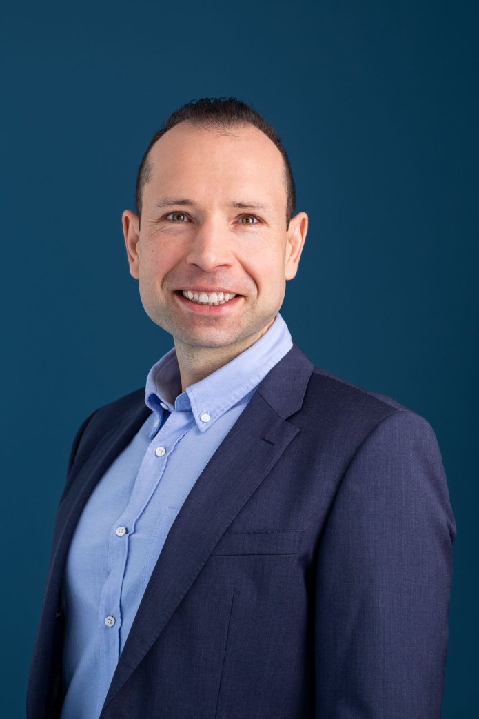 ד"ר פיוטר מליקוב, נוירולוג בכיר ומומחה בינלאומי לכאבי ראש ומיגרנות. צילום: שלי פדן לורבר