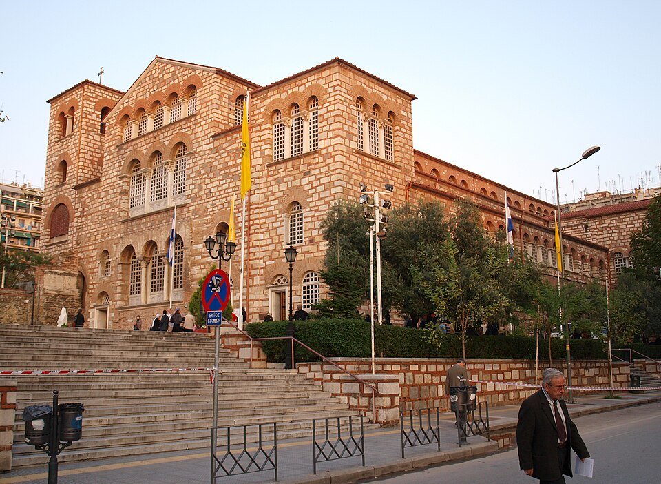 כנסיית אגיוס דימיטריוס, בזיליקת הלבנים הגדולה ביוון