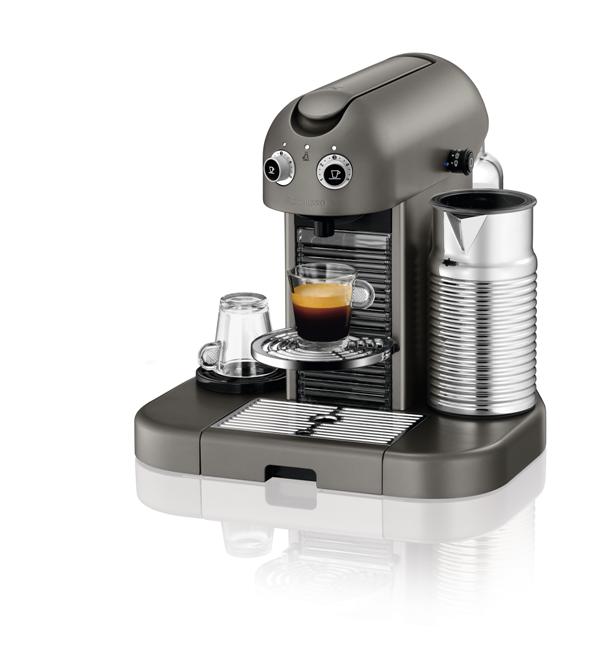 1_MACHINES_NESPRESSO_MAESTRIA_GRANMAESTRIA_TITANIUM_110720111140