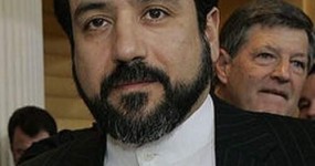 שר החוץ בכיסא הנאשמים, שר הנפט מתפטר: החזית הפנימית של טהרן נסדקת שר החוץ האיראני עבאס עראקצ'י (צילום ארכיון) | צילום: Kai Mörk / ויקישיתוף, רישיון CC BY 3.0