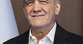 "שישה אנשים בחדר אחד": פזשכיאן חושף מי באמת מחליט בטהרן נשיא איראן מסעוד פזשכיאן. חשף בראיון ל-CBS את קיומו של