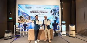 YYForce תפרוס רובוטים דמויי-אדם במלונות נובוטל ומרקיור בסינגפור נציגי YYForce ונציגי Novotel ו-Mercure בטקס החתימה על מזכר ההבנות | צילום: YYForce Inc.