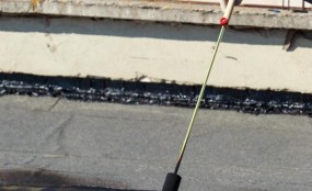 איטום גגות להגנה מלאה על המבנה קרדיט תמונה FREEPIK