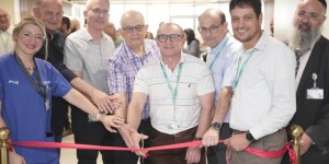 אחרי פגיעת הטיל האיראני: מחלקה פנימית ב' בסורוקה שבה למשכנה המחודש גזירת הסרט בטקס חנוכת מחלקה פנימית ב' המחודשת בסורוקה. צילום: דני בן דוד