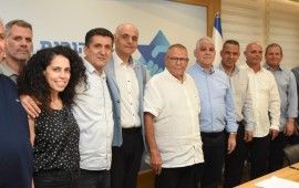 הסכם קיבוצי במקורות: תוספות שכר של יותר מ-20% ומענקי חתימה מעמד חתימת ההסכם הקיבוצי בחברת מקורות | צילום: יסמין גיל, דוברות ההסתדרות