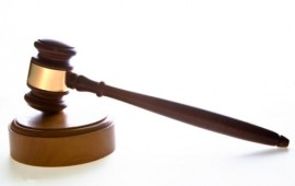 כתב אישום נגד דוד אברהם החשוד בעבירות של הלבנת הון כתב אישום נגד דוד אברהם, יד ימינו של יצחק צרפתי. צילום: אילוסטרציה