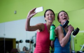 12 סיבות להתחיל להתאמן כבר מהיום / סמנתה קלייטון צילום: יח