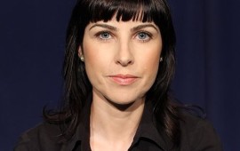 אבן מתגלגלת גאולה אבן. בדרך לתאגיד. אולי