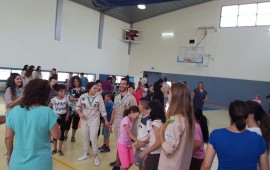 צופי מיתר למען ילדי בית הספר אילנות בבאר שבע לבעלי מוגבלויות בוגרי הגדוד לבעלי צרכים מיוחדים הגיעו לבית הספר 'אילנות' בבאר שבע בשבוע שעבר, שם העבירו הפעלות לילדים