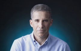 אורן עוזרד מגייס את "יש עתיד" למאבק להרחקת אסדות הגז ומיכל הקונדנסט מחוף הכרמל אורן עוזרד סגן ראש מועצת חוף הכרמל(צילום: יח