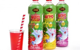 חדשנות מתוקה באחוה: סדרת סירופ בתוספת ויטמינים סדרת סירופ לשתיה עם ויטמינים 1 ליטר ,אחוה (צילום: יעל האן)