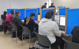 לראשונה: בגרות בהיסטוריה באמצעות המחשב צילום: דוברות עיריית מגדל העמק