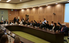 יום חג: הרפורמה בבנקאות אושרה - הישגים חסרי תקדים ללובי הציבורי לינור דויטש – הלוביסטית הציבורית הראשונה, לובי 99: