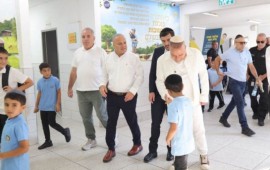 פתיחת שנת הלימודים באשקלון: ראש העיר תומר גלאם בביקור מיוחד בתלמוד תורה 'פלא יועץ' פתיחת שנת הלימודים באשקלון: ביקור ראש העיר תומר גלאם בתלמוד תורה 'פלא יועץ'. צילום: אלדד עובדיה | סיון מטודי