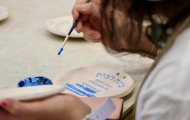 עיריית אופקים ובית היוצר עדי אופקים מרחיבים את המענים לאנשים עם מוגבלויות בעיר פגישת העבודה בלשכת ראש עיריית אופקים עם הנהלת בית היוצר עדי אופקים. צילום: דוברות עיריית אופקים