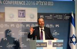 נבחנת התוכנית לאיחוד בין שתי הערים תל אביב ובת-ים על פי הנחיית השר דרעי, החלטה על איחוד, אם וכאשר תתקבל, תהיה במהלך שנת 2017. צילום: עדי כהן צדק