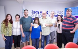 בשנתיים האחרונות הוכפל מספר העולים מברזיל. היעד: רעננה עולים מגיעים ארצה בטיסה שארגנה הסוכנות היהודית במרץ האחרון – צילום אנדריי ירושלמי