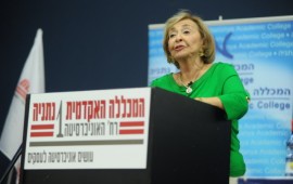 "שחקן הוא אדם בלי גיל": ליא קניג על תיאטרון וזקנה DSC_4521