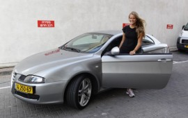 אסתי גינזבורג משדרגת estynewcar