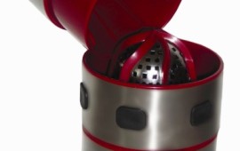 PRO V JUICER - מסחטה זעירה לפירות וירקות pro_v_juicer