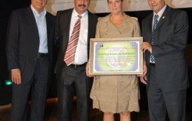 הברונית דה רוטשילד: "שמחה שהיחסים בין קיסריה לאור עקיבא חזרו להיות טובים" DSC_0196