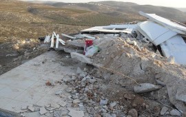 זעם בימין: כוחות צה"ל הרסו הלילה מחלבה ודיר בהתנחלות אחיה SAM_05191