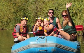 עונת השייט החלה: מסלולי הקייקים בירדן נפתחים