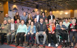 חוגגים 90 לוותיקי העיר בת ים יום הולדת לבני 90, צילום: יואב פלי