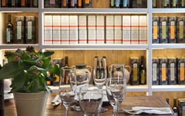 לא רק חתונות – הישראלים חוגגים אירועים משפחתיים קטנים בחוץ מקומות לאירועים קטנים בתל אביב,