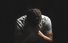 מדוע טיפול בהתמכרויות שמבוסס על ויסות רגשי מצליח למנוע מעידות במקום שבו כוח הרצון נכשל?