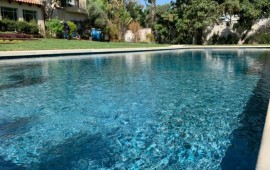 כל מה שצריך לדעת לפני שבוחרים בריכה לחצר הפרטית קרדיט לתמונה - אמנות הגינה הקסומה.