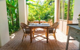 איך תשדרגו את החצר או המרפסת שלכם? הנה 5 טיפים! קרדיט: freepik