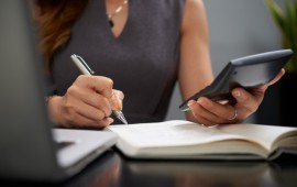 מקצוע יציב בתחום הכספים בתוך 3 חודשים קרדיט תמונה: FREEPIK